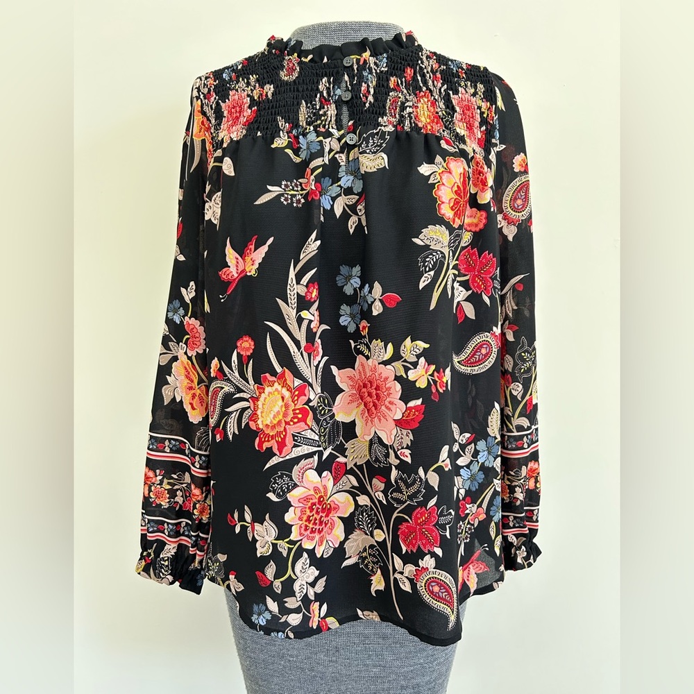 Loft Women’s Blouse Size Medium Smocked with Floral Pattern